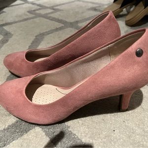 Life Stride Soft System Light Pink Suede US 8M